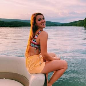 Meet your Posher, Karissa